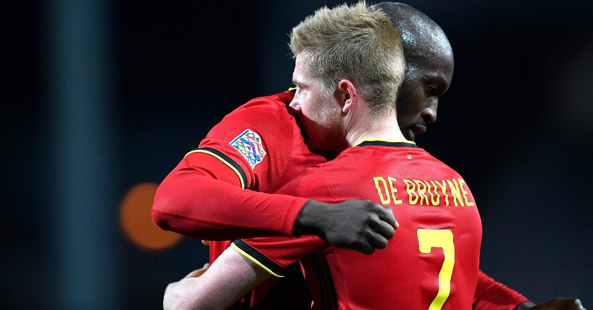 L'Équipe de Belgique de football est fière de Kevin De Bruyne de Romelu Lukaku